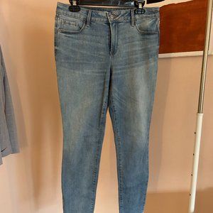 Old Navy Light Wash Pop Icon Skinny Jeans Size 10